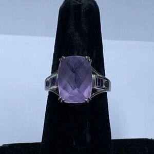Elegant Purple Gemstone Vintage Ring